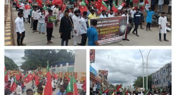 SDPI Chitradurga organized a protest condemning Government-sponsored NIA raids.<br>ಸರ್ಕಾರಿ ಪ್ರಾಯೋಜಿತ NIA ದಾಳಿಯನ್ನು ಖಂಡಿಸಿ ಎಸ್‌ಡಿಪಿಐ ಚಿತ್ರದುರ್ಗ ವತಿಯಿಂದ ಪ್ರತಿಭಟನೆ ನಡೆಸಲಾಯಿತು